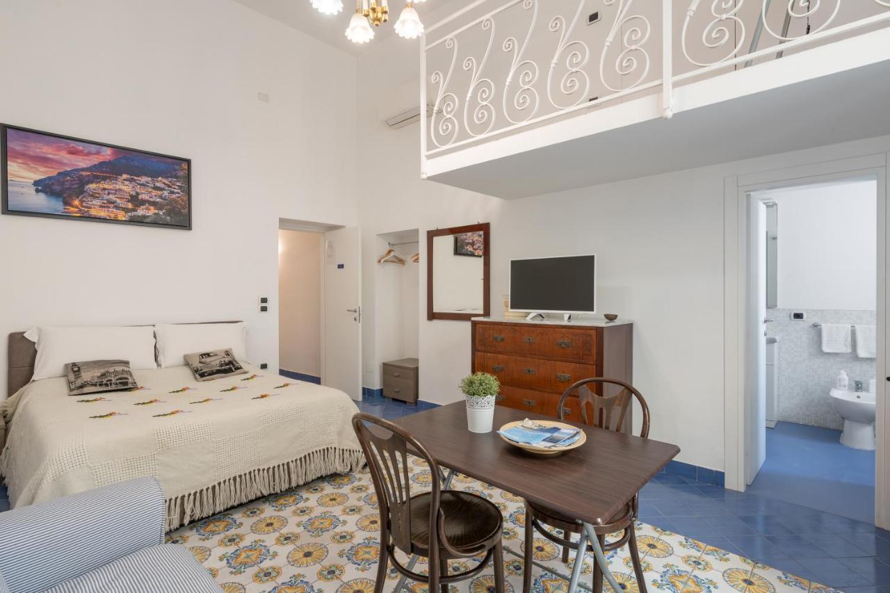 The Charming Suites Sorrento Exterior photo