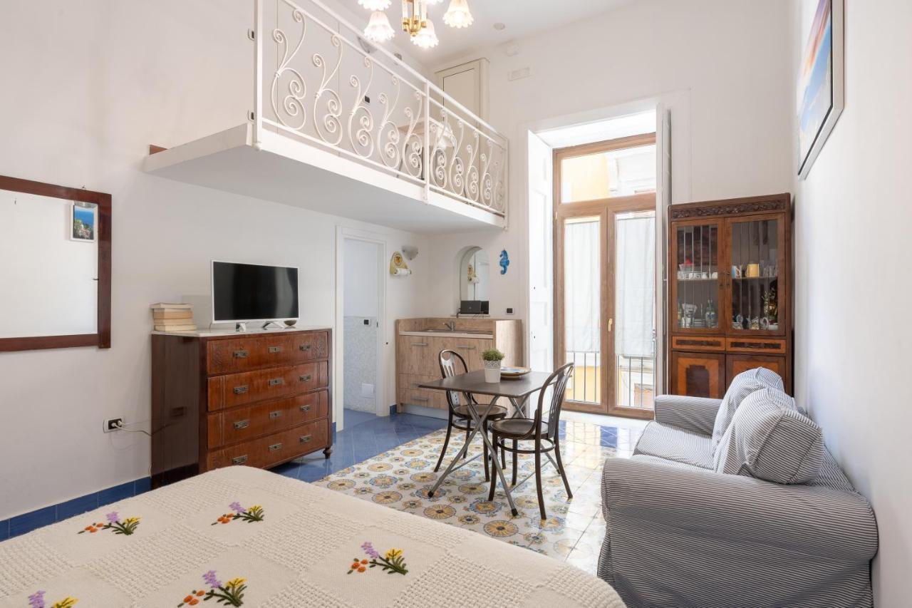 The Charming Suites Sorrento Exterior photo